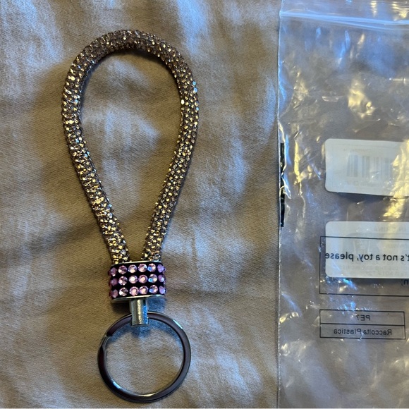 Gold bling keychain - Picture 1 of 2
